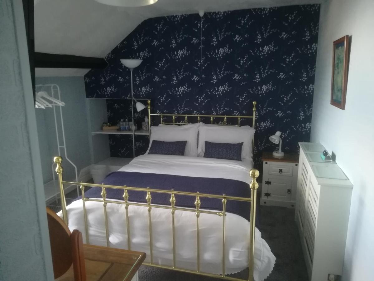 Bed and Breakfast Tara Fishguard Exterior foto